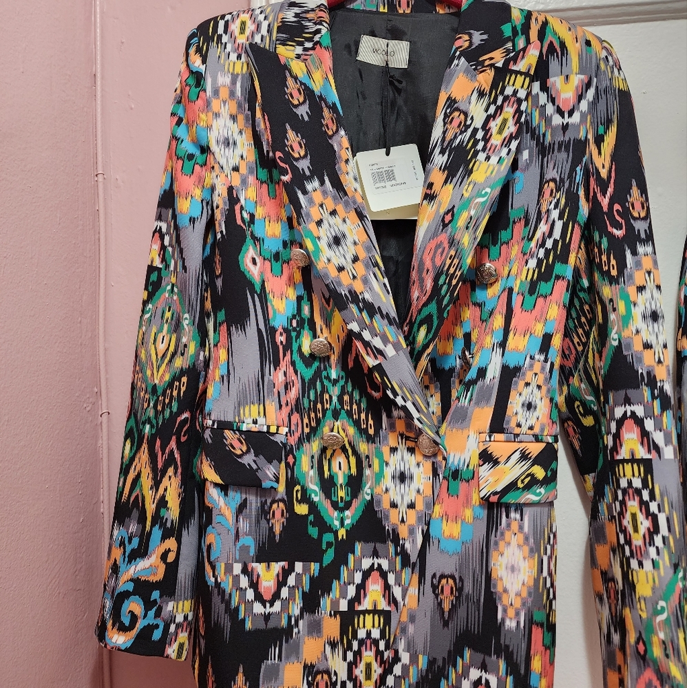 Vicolo blazer and skirt set